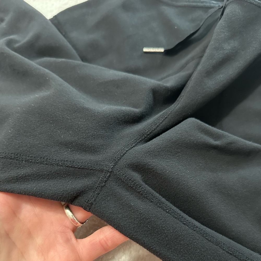 Lululemon Still Crop - Picture 10 of 12